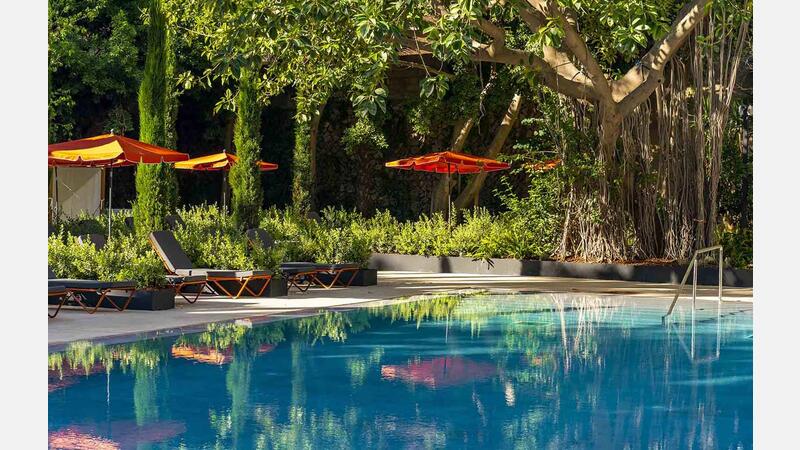 Hotel Mercure. Detalle piscina